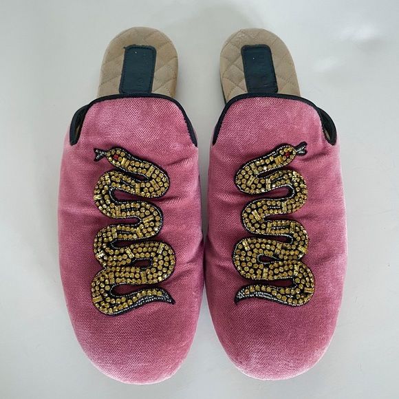 Gucci Other - 🔥 GUCCI // Lawrence Princetown pink velvet snake  rhinestone slipper flat mule
